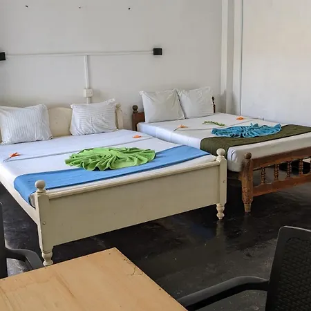 Chill Hut Home Stay Tangalle Exterior photo