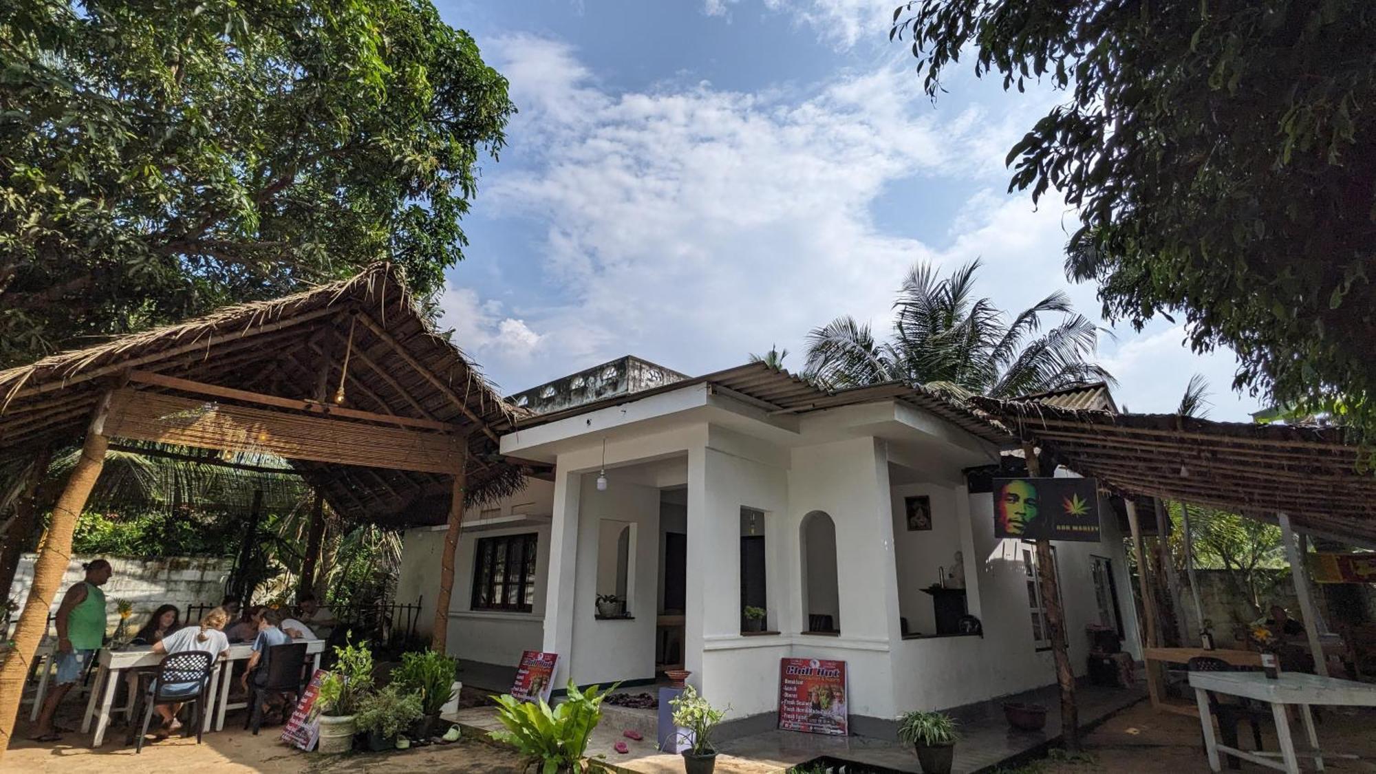 Chill Hut *