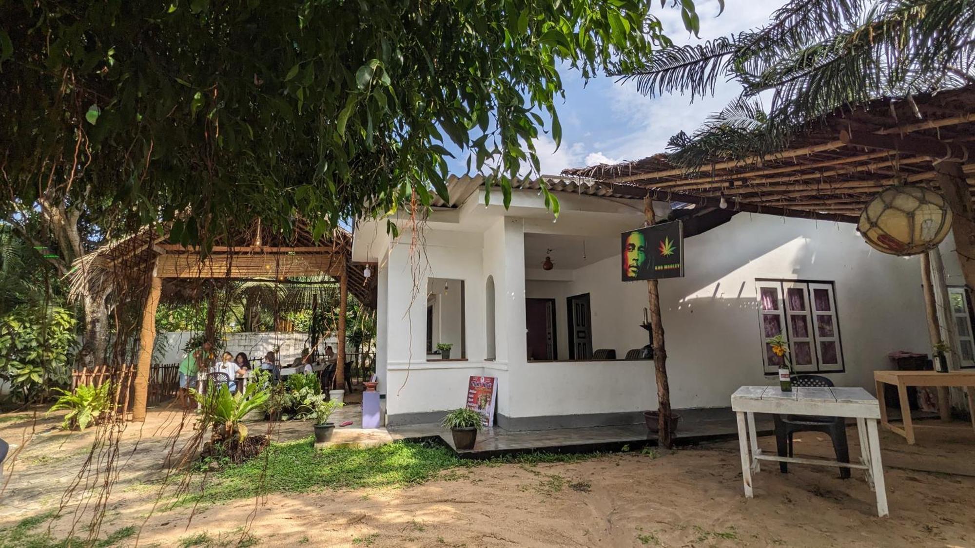 Chill Hut *