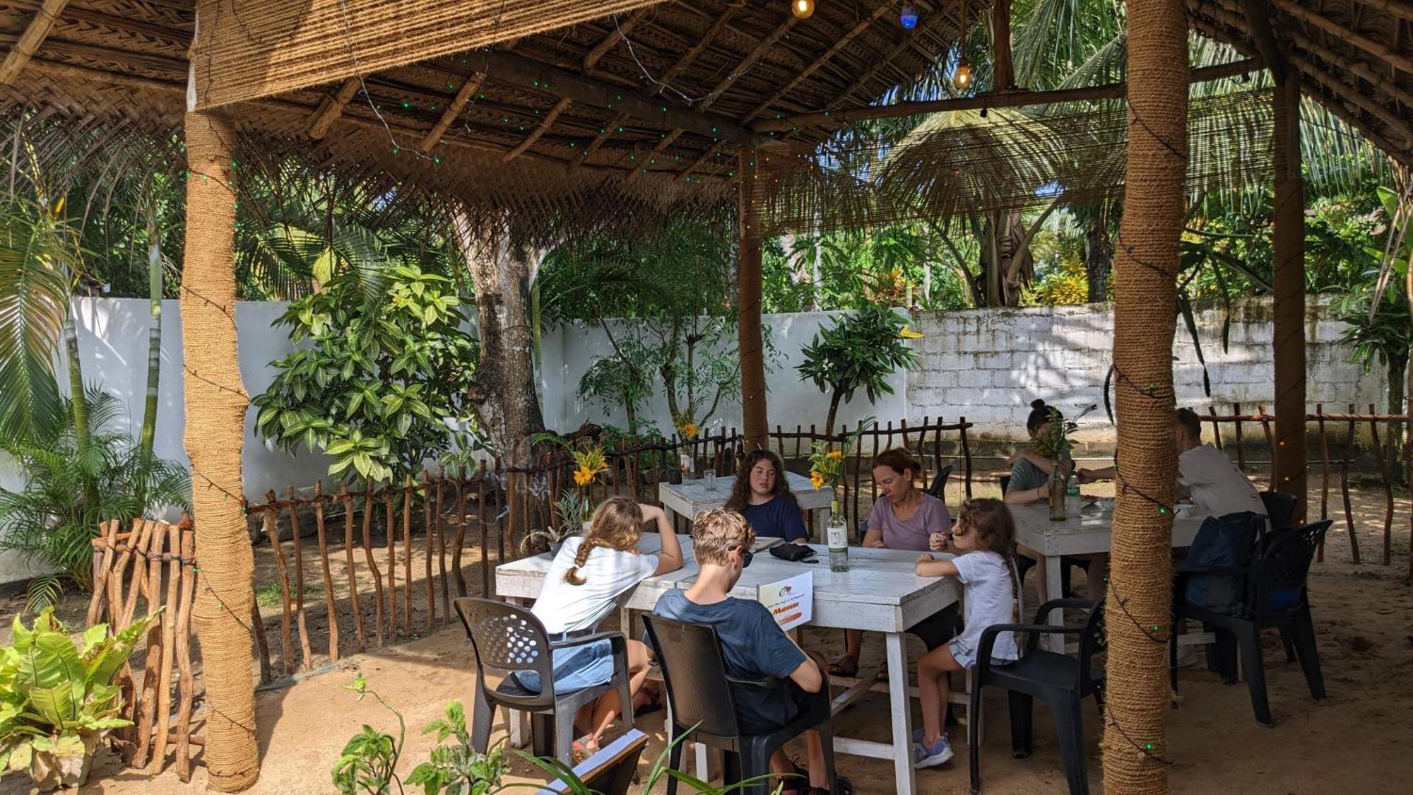 Chill Hut * Tangalle